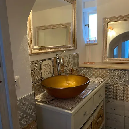 In Centro Da Cinzia * אוסטוני